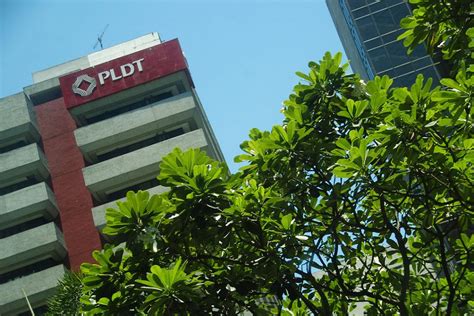 ‘PLDT to build PHL’s biggest data center’ .